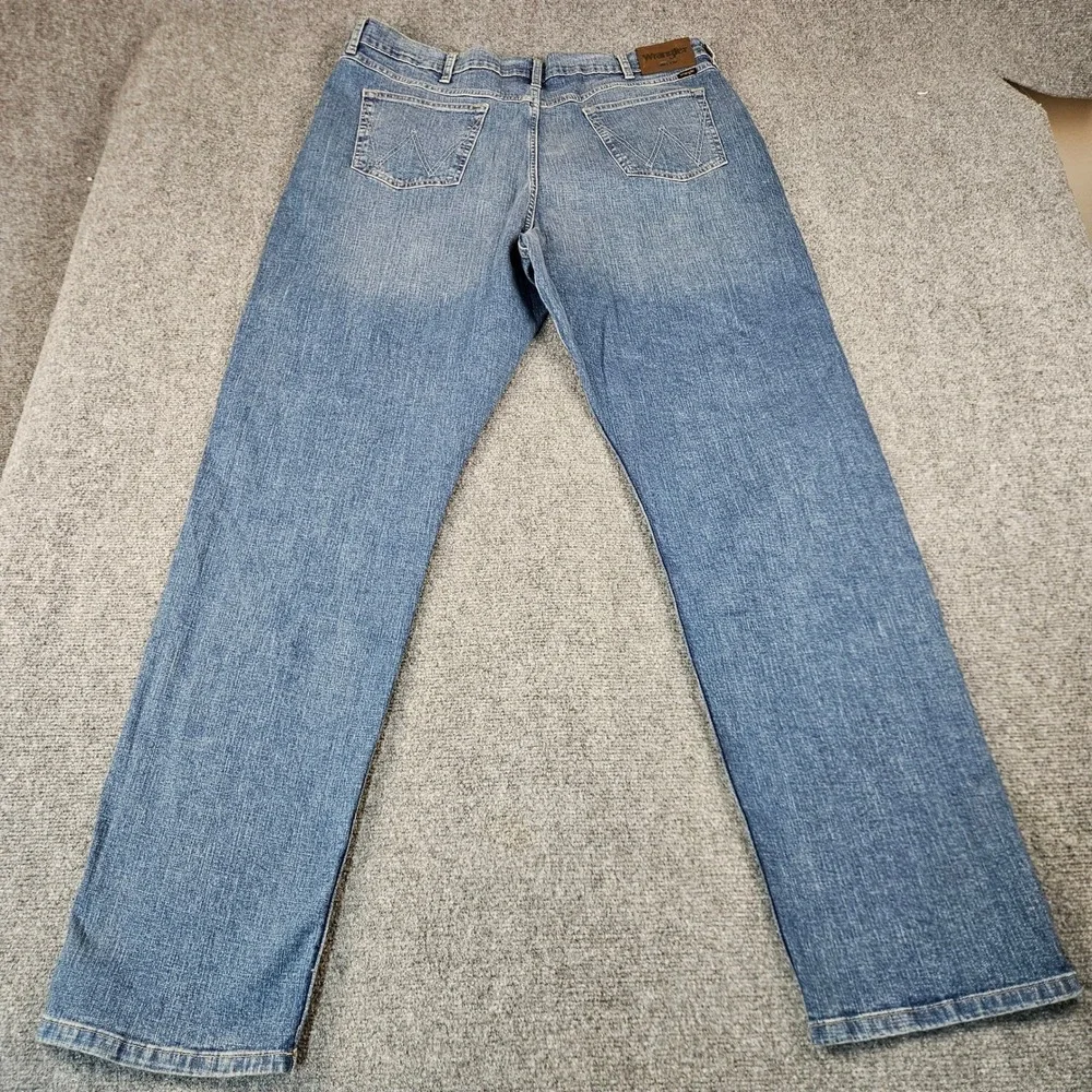 Wrangler relaxed fit